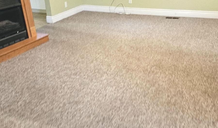 208 E Madison St E, Alexandria, IN 46001 - 1 Beds, 1 Bath