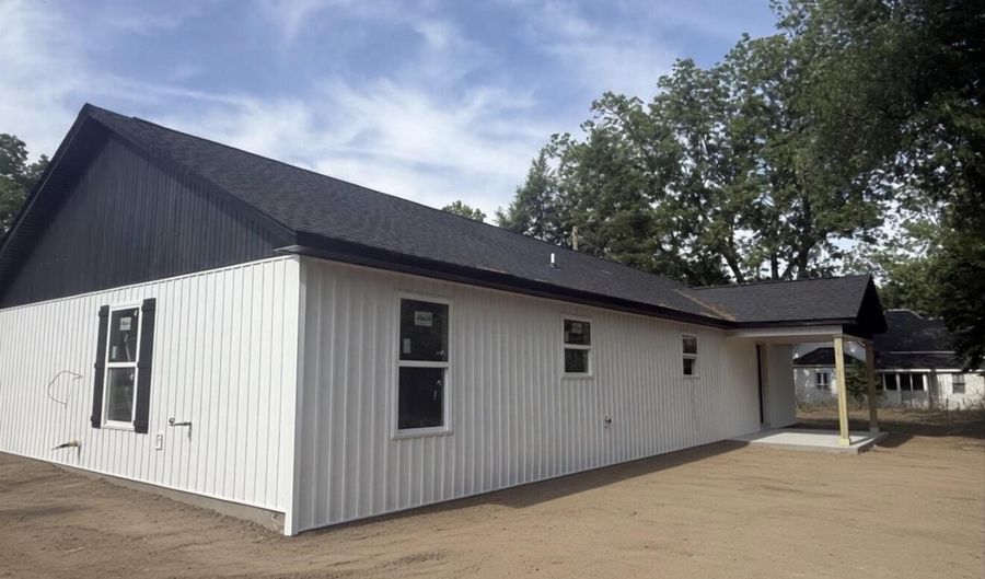 226 W Park St, Alamo, TN 38001 - 4 Beds, 2 Bath