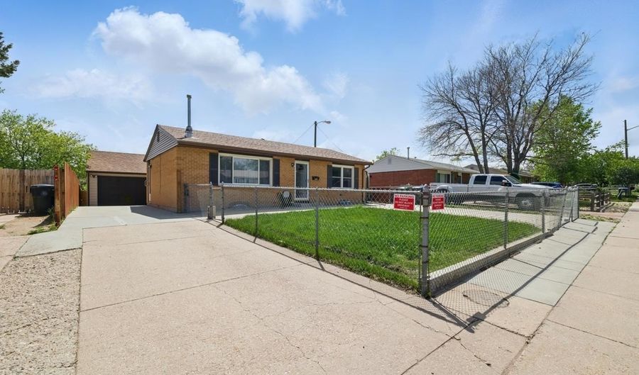 1119 S ARP Ave, Cheyenne, WY 82007 - 3 Beds, 2 Bath