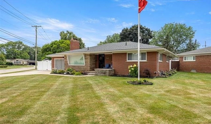 15823 Rose Dr, Allen Park, MI 48101 - 2 Beds, 2 Bath