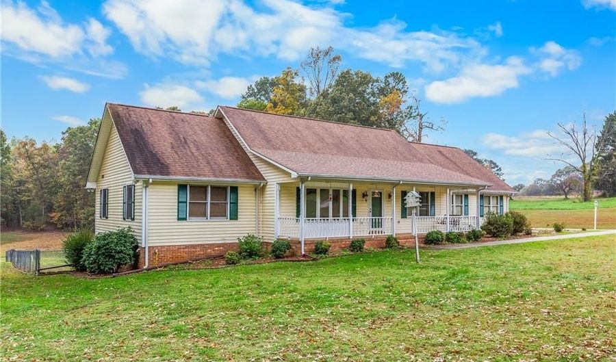 1320 Pratt Rd, Ararat, NC 27007 - 3 Beds, 2 Bath