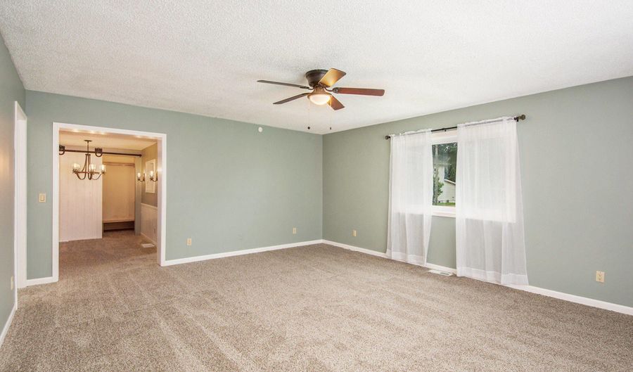 206 N Steer St, Addison, MI 49220 - 3 Beds, 1 Bath