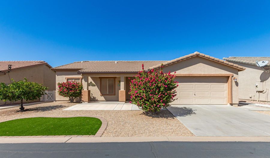 2101 S MERIDIAN Rd 189, Apache Junction, AZ 85120 - 2 Beds, 2 Bath