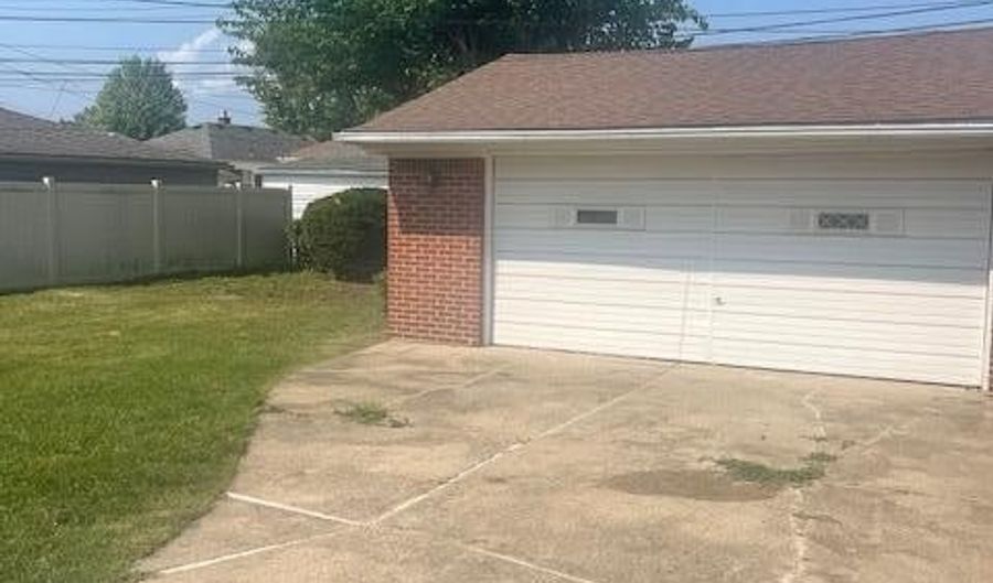 9614 Vine Ave, Allen Park, MI 48101 - 3 Beds, 2 Bath