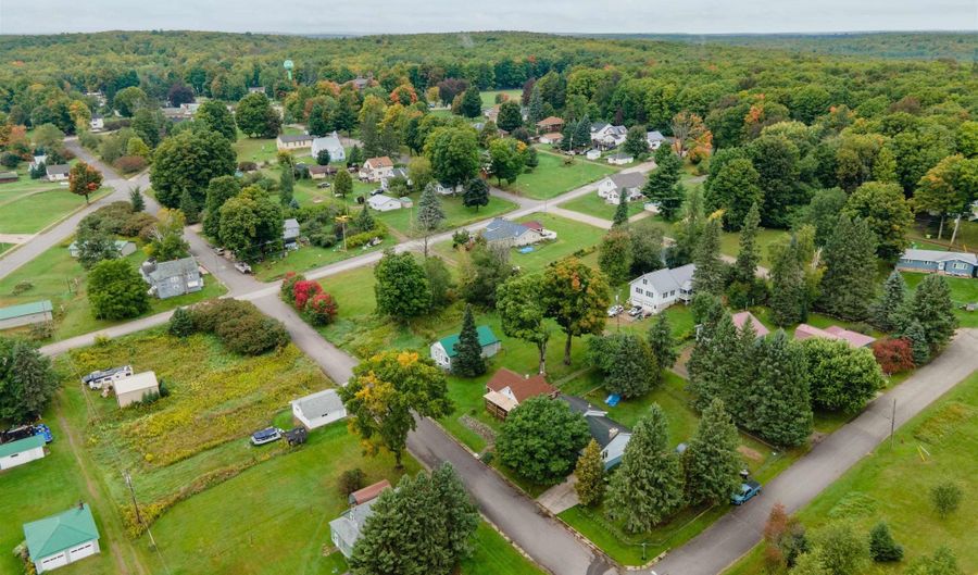 106 3rd St, Alpha, MI 49902 - 3 Beds, 1 Bath