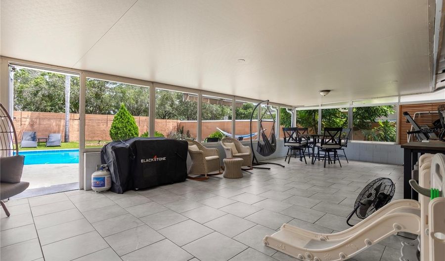 961 APPLE Ln, Altamonte Springs, FL 32714 - 3 Beds, 2 Bath