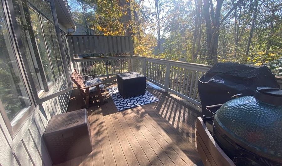 7735 Country Club Rd, Athens, OH 45701 - 4 Beds, 3 Bath