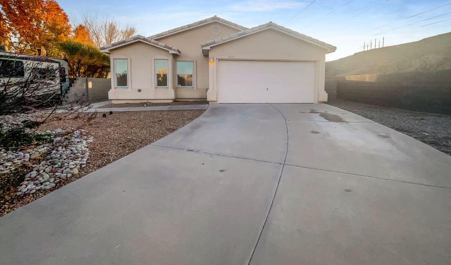 6920 Boca Negra Pl NW, Albuquerque, NM 87120 - 3 Beds, 2 Bath