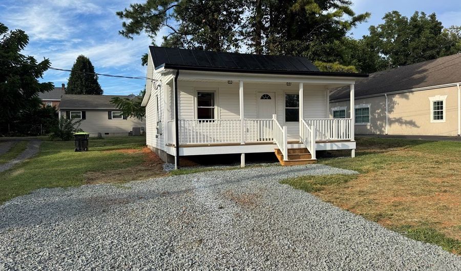 287 Harrell St, Appomattox, VA 24522 - 1 Beds, 1 Bath
