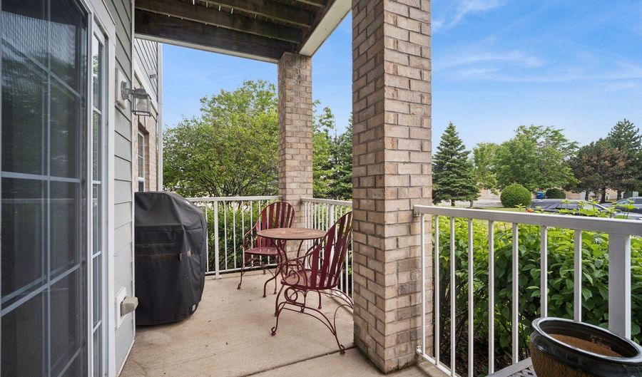 1299 W Lake St 102, Addison, IL 60101 - 2 Beds, 2 Bath