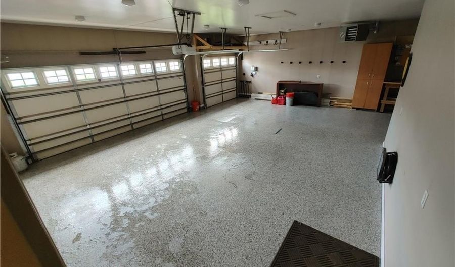 426 Creek Ave, Delano, MN 55328 - 3 Beds, 2 Bath