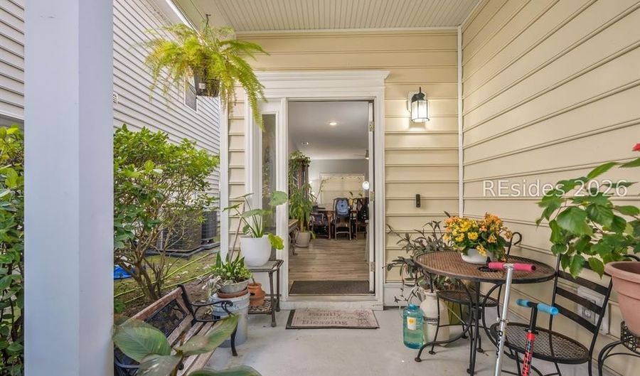 13 Paddington Ln A & B, Bluffton, SC 29910 - 5 Beds, 4 Bath