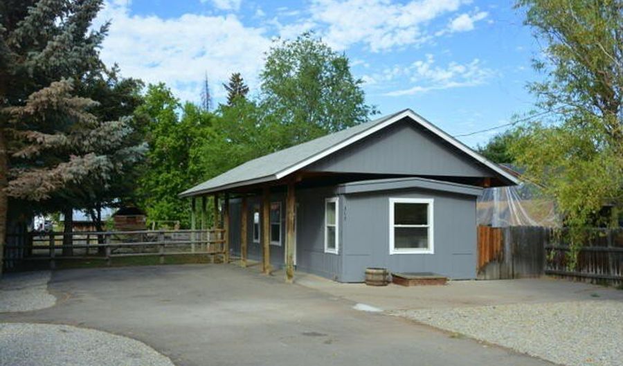 313 N 7TH St, Bellevue, ID 83313 - 2 Beds, 1 Bath