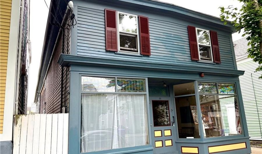 30 Bradford St, Bristol, RI 02809 - 4 Beds, 4 Bath