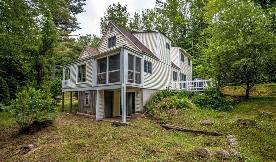 435 Rolling Ridge Rd, Bartlett, NH 03812 - 2 Beds, 3 Bath