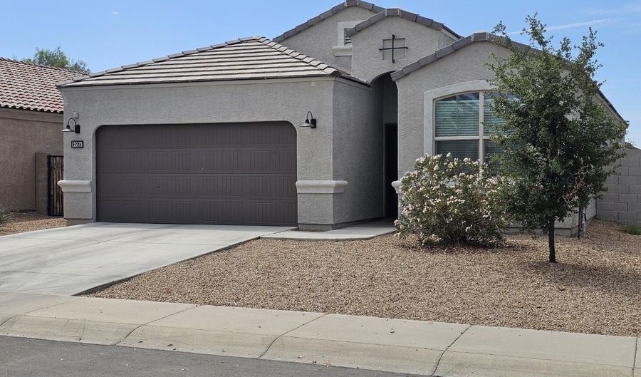 25573 W COLES Rd, Buckeye, AZ 85326 - 4 Beds, 2 Bath