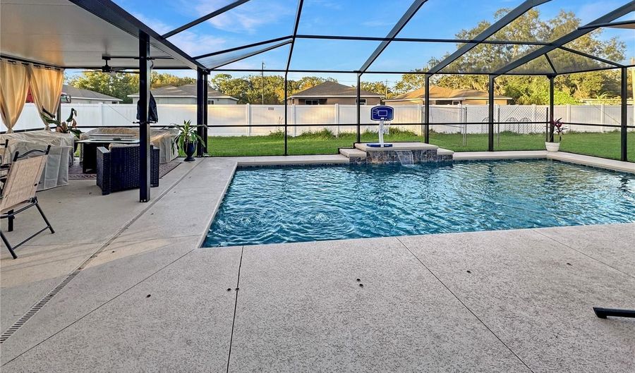 31 Morgan St, Auburndale, FL 33823 - 4 Beds, 2 Bath