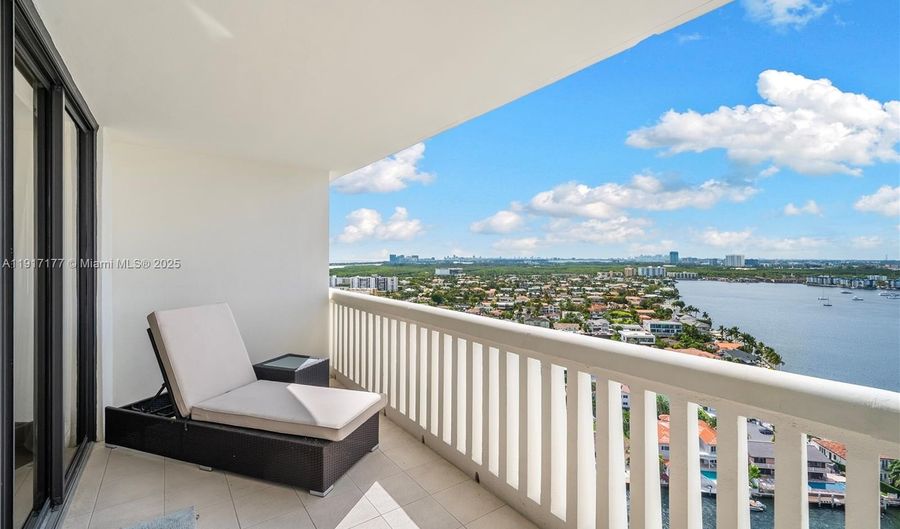 1000 W Island Blvd 2407, Aventura, FL 33160 - 3 Beds, 3 Bath