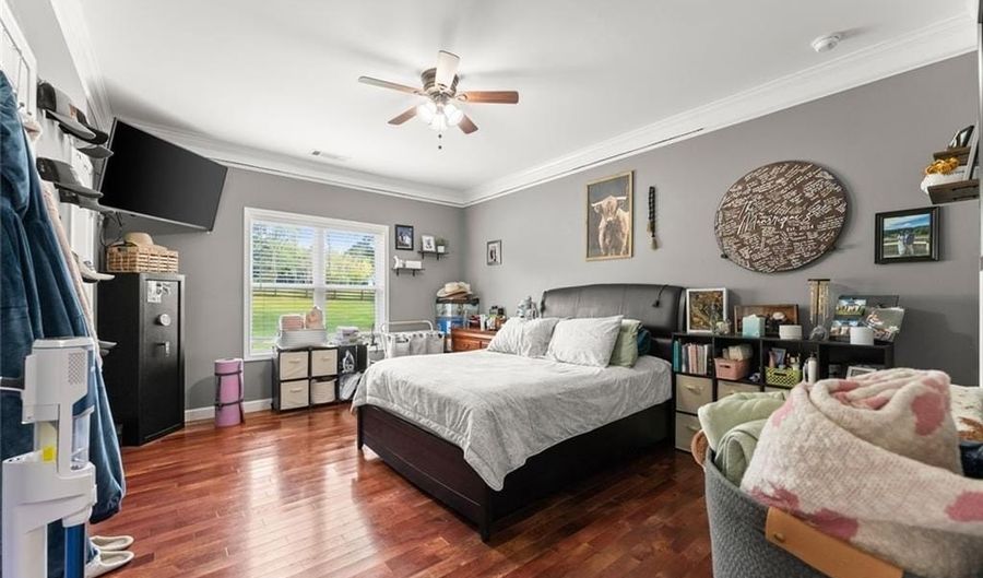 8081 Mud Creek Rd, Alto, GA 30510 - 4 Beds, 3 Bath