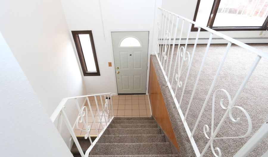 17925 Kantishna Dr, Eagle River, AK 99577 - 4 Beds, 2 Bath