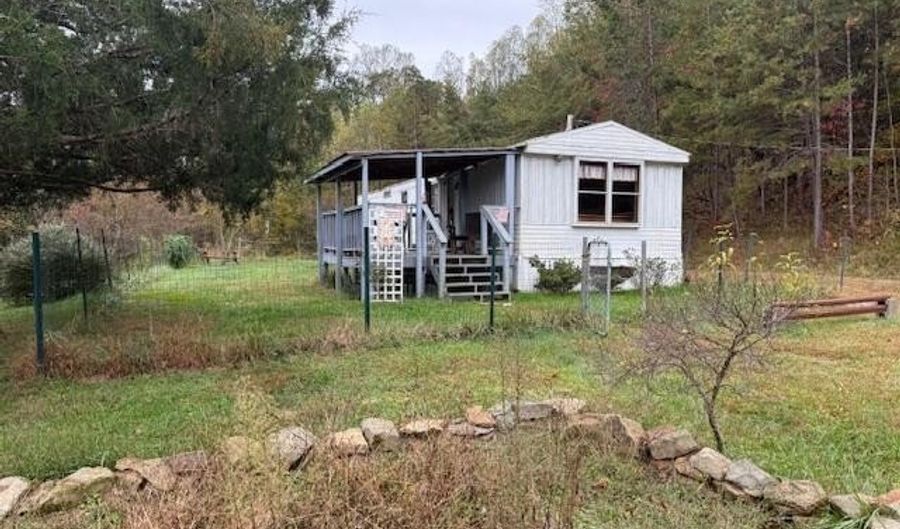 112 Liesegang Rd, Beattyville, KY 41311 - 2 Beds, 1 Bath