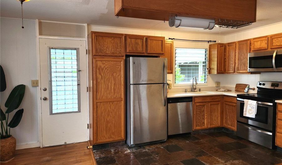 327 Hualani St B, Kailua, HI 96734 - 3 Beds, 1 Bath