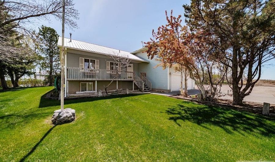 647 N 1200 W, Blackfoot, ID 83221 - 6 Beds, 3 Bath
