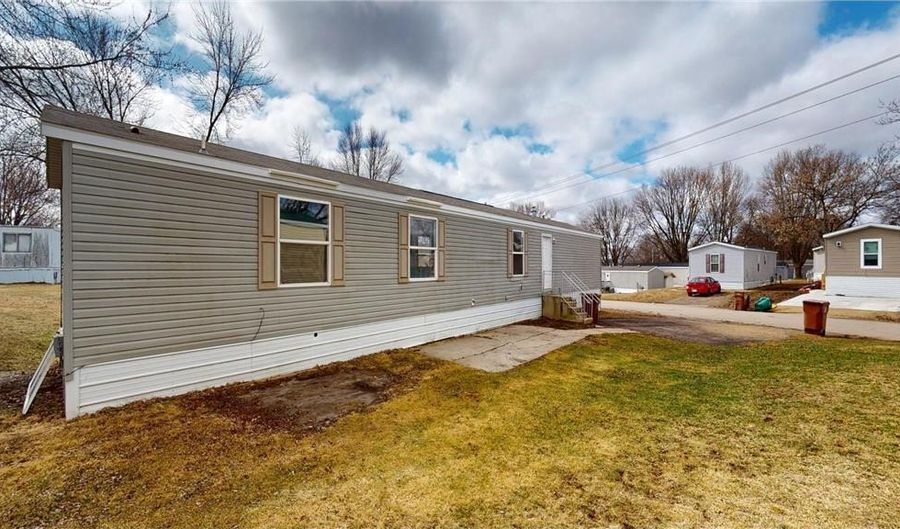 2310 Ethel Ave, Albert Lea, MN 56007 - 3 Beds, 2 Bath