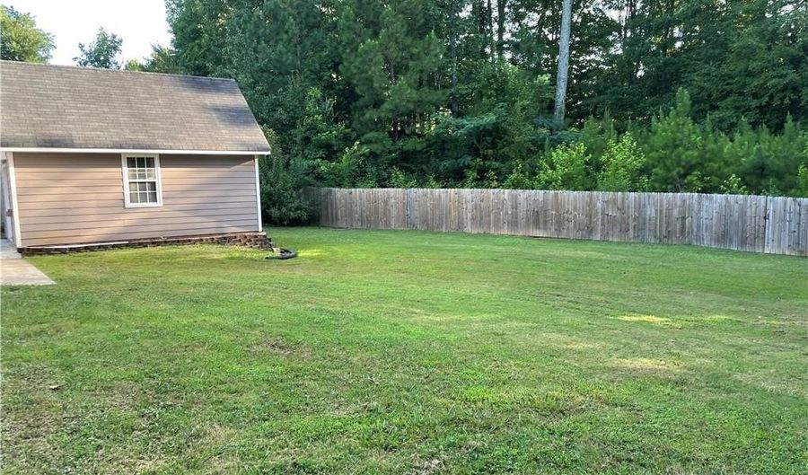 1953 Seymour Dr NW, Acworth, GA 30101 - 3 Beds, 2 Bath