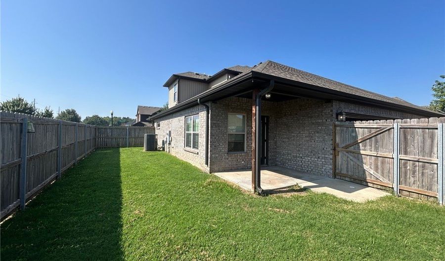 3101 SW Warberry Ave, Bentonville, AR 72713 - 4 Beds, 3 Bath