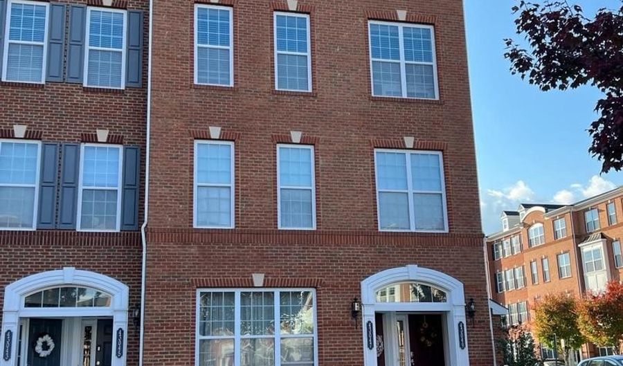 43049 CLARKS MILL Ter, Ashburn, VA 20148 - 3 Beds, 3 Bath