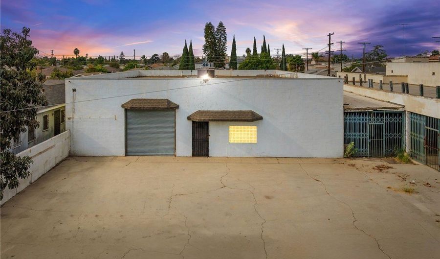 915 N Willowbrook Ave, Compton, CA 90220 - 0 Beds, 0 Bath