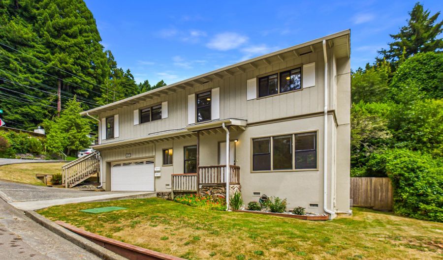 708 Patrick Ct, Arcata, CA 95521 - 5 Beds, 3 Bath