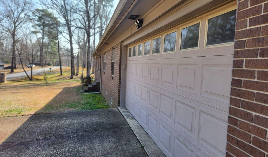 3 Western Hills Dr, Arkadelphia, AR 71923 - 3 Beds, 2 Bath