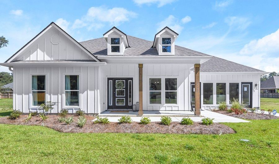 12813 LEGACY OAKS Ave, Baton Rouge, LA 70818 - 4 Beds, 3 Bath