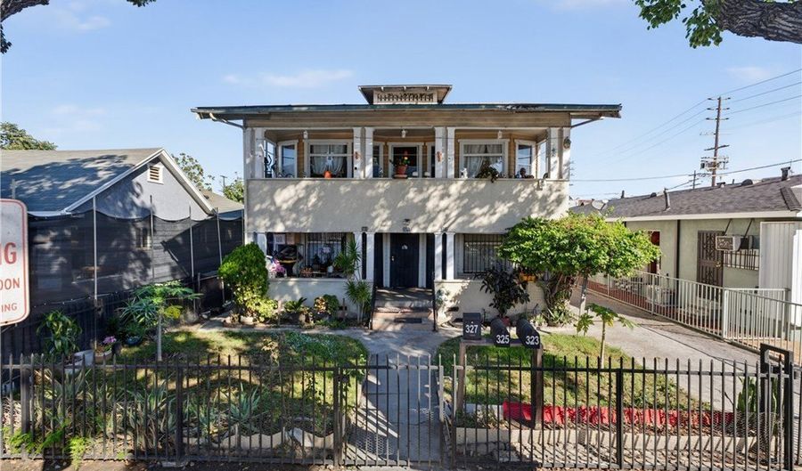 323 W 60th, Los Angeles, CA 90003 - 7 Beds, 0 Bath