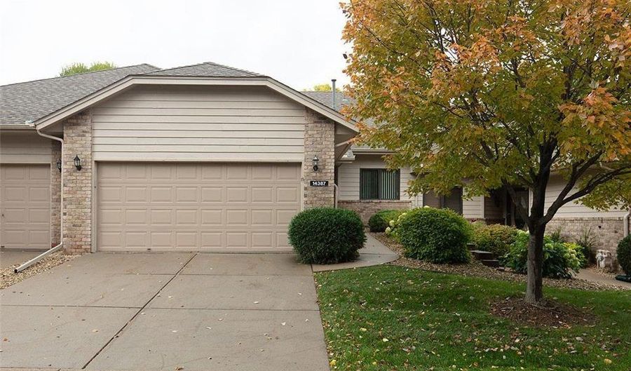 14387 Embassy Way, Apple Valley, MN 55124 - 3 Beds, 3 Bath