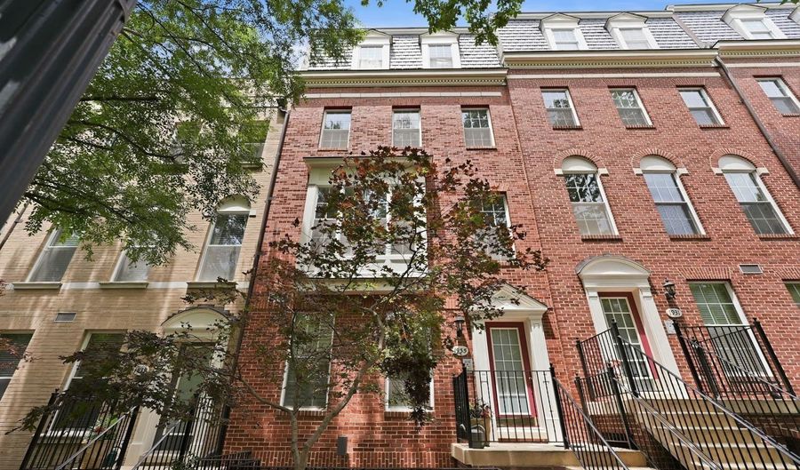 1935 BELMONT Rd NW 1122, Washington, DC 20009 - 3 Beds, 3 Bath