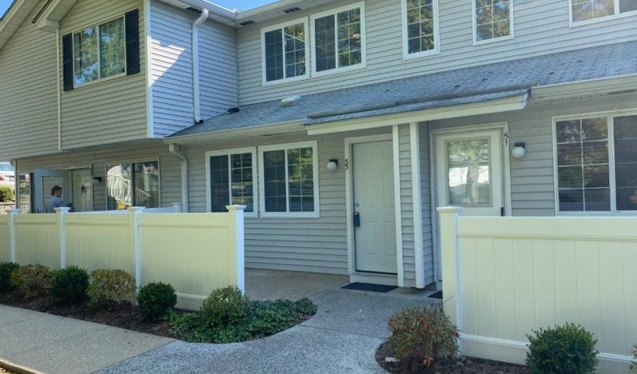 53 Parkside Rd, Bedminster, NJ 07921 - 1 Beds, 1 Bath