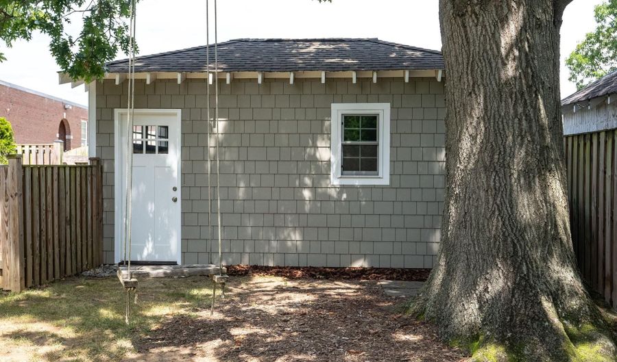 2503 TAYLOR Ave, Alexandria, VA 22302 - 5 Beds, 5 Bath