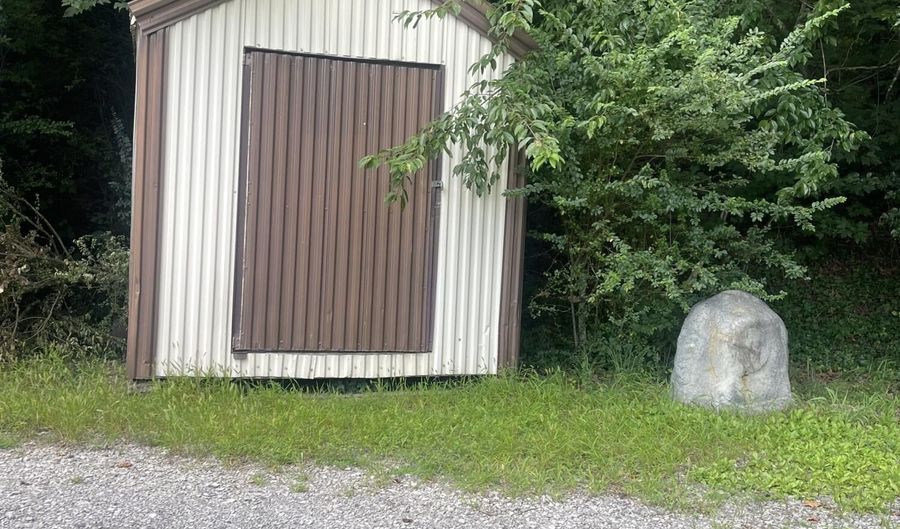 488 County Road 607, Athens, TN 37303 - 2 Beds, 2 Bath