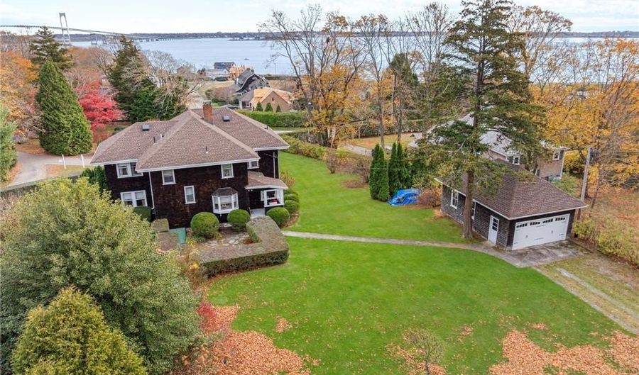 63 Longfellow Rd, Jamestown, RI 02835 - 4 Beds, 4 Bath