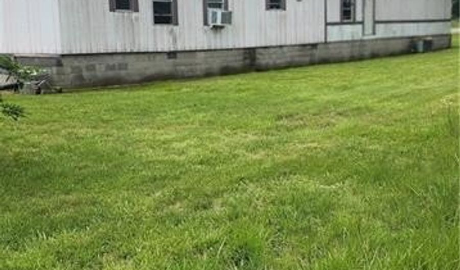 8315 NW High St, Amsterdam, MO 64723 - 3 Beds, 2 Bath