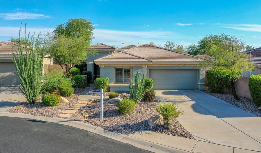 2927 W PLUM HOLLOW Dr, Anthem, AZ 85086 - 2 Beds, 2 Bath