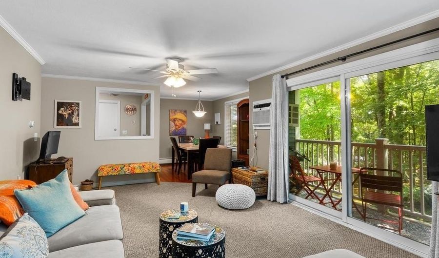 7 Wake Robin Rd 310, Lincoln, RI 02865 - 2 Beds, 2 Bath