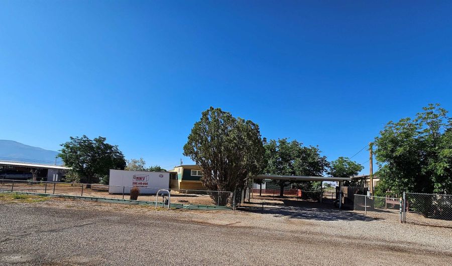 3 Munsey St, Alamogordo, NM 88310 - 3 Beds, 2 Bath