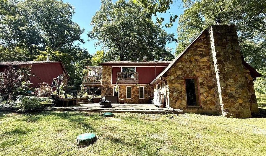 918 N Harv Wright Rd, Bloomfield, IN 47424 - 3 Beds, 2 Bath