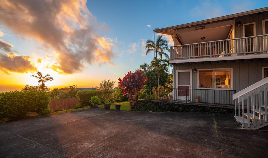 73-4169 ELUNA Pl, Kailua Kona, HI 96740 - 5 Beds, 4 Bath