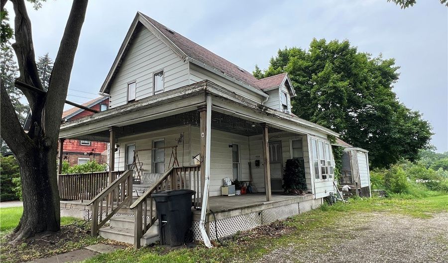 1723 W Prospect Rd, Ashtabula, OH 44004 - 2 Beds, 1 Bath