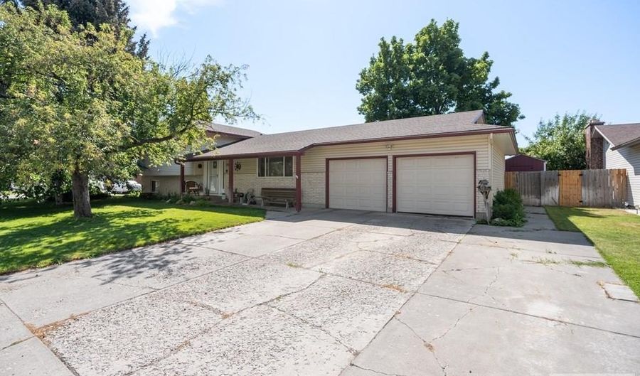 2350 Eastview Dr, Idaho Falls, ID 83401 - 5 Beds, 3 Bath